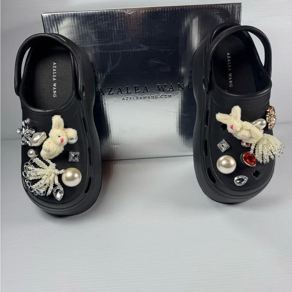 Azalea Wang Davies Black Platform Clogs Charm Decorated NIB - Picture 5 of 6